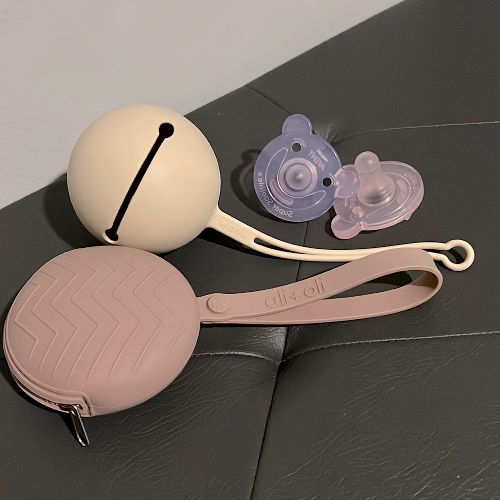 Ali & Oli Silicone Pacifier Zipper Case